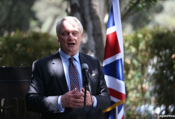 BP jouera un rôle important dans les plans de diversification de l'économie azerbaïdjanaise, selon le Secrétaire d'État britannique Graham Stuart