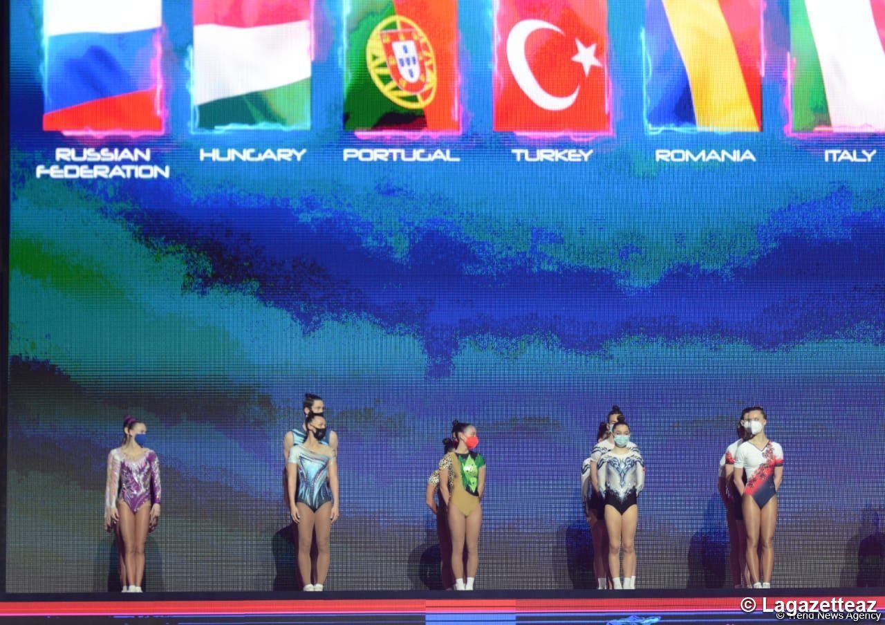 Bakou accueille le dernier jour des compétitions mondiales par groupe d'âge de gymnastique aérobic