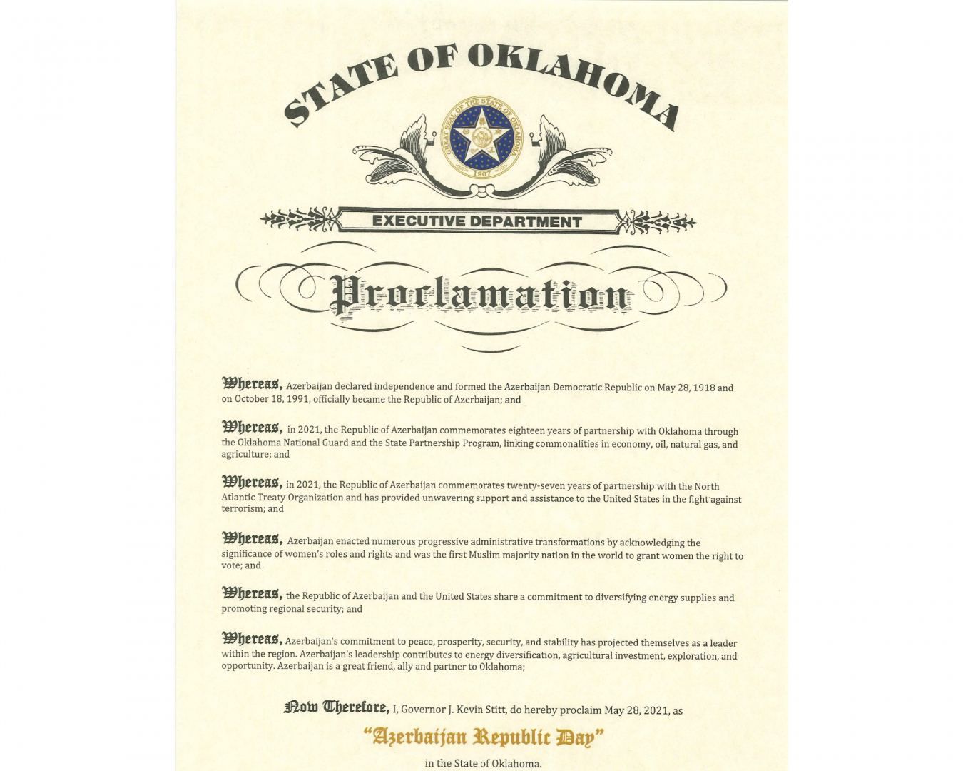 Le gouverneur de l'Oklahoma signe une déclaration à l'occasion du 103e anniversaire de la création de la République Démocratique d'Azerbaïdjan