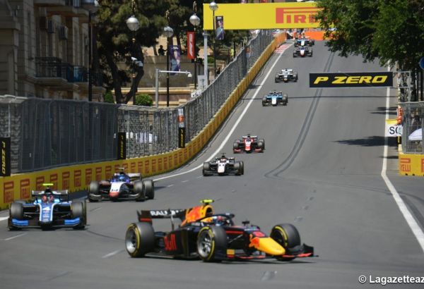 Grand Prix d'Azerbaïdjan : la course sprint dans la catégorie de la Formule 2 démarrée à Bakou