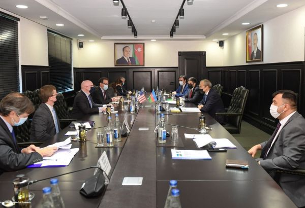 L'Azerbaïdjan discute de la participation de sociétés américaines à la restauration de ses territoires libérés