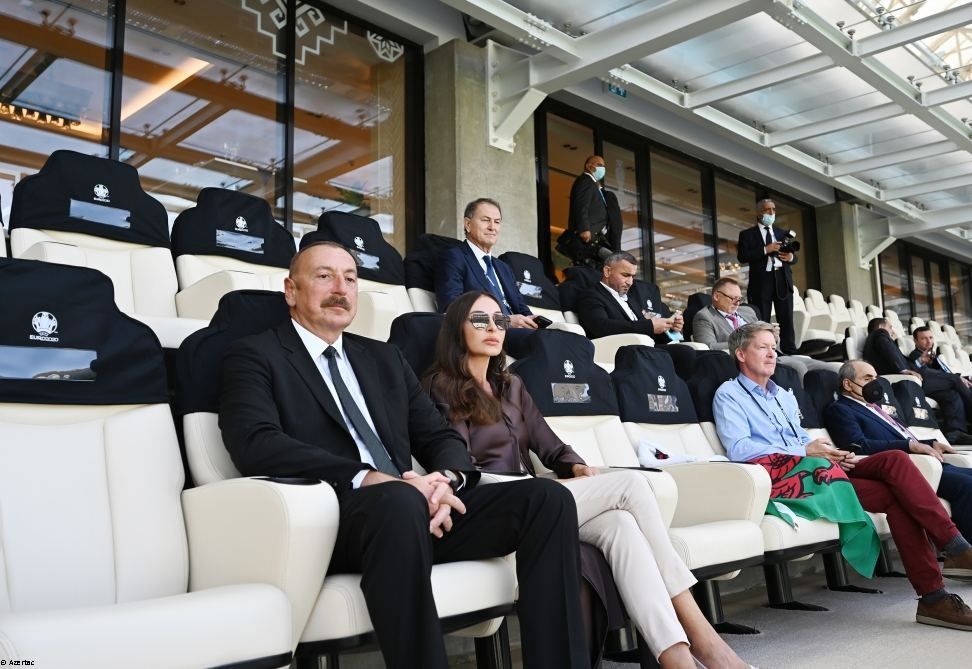 Le Stade Olympique de Bakou a accueilli le match Pays de Galles-Suisse dans le cadre de l’Euro 2020. Le président Ilham Aliyev et la Première dame Mehriban Aliyeva ont assité au match