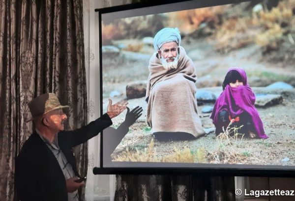 Bakou accueille une exposition des œuvres du photojournaliste français Reza Deghati sur l'Afghanistan
