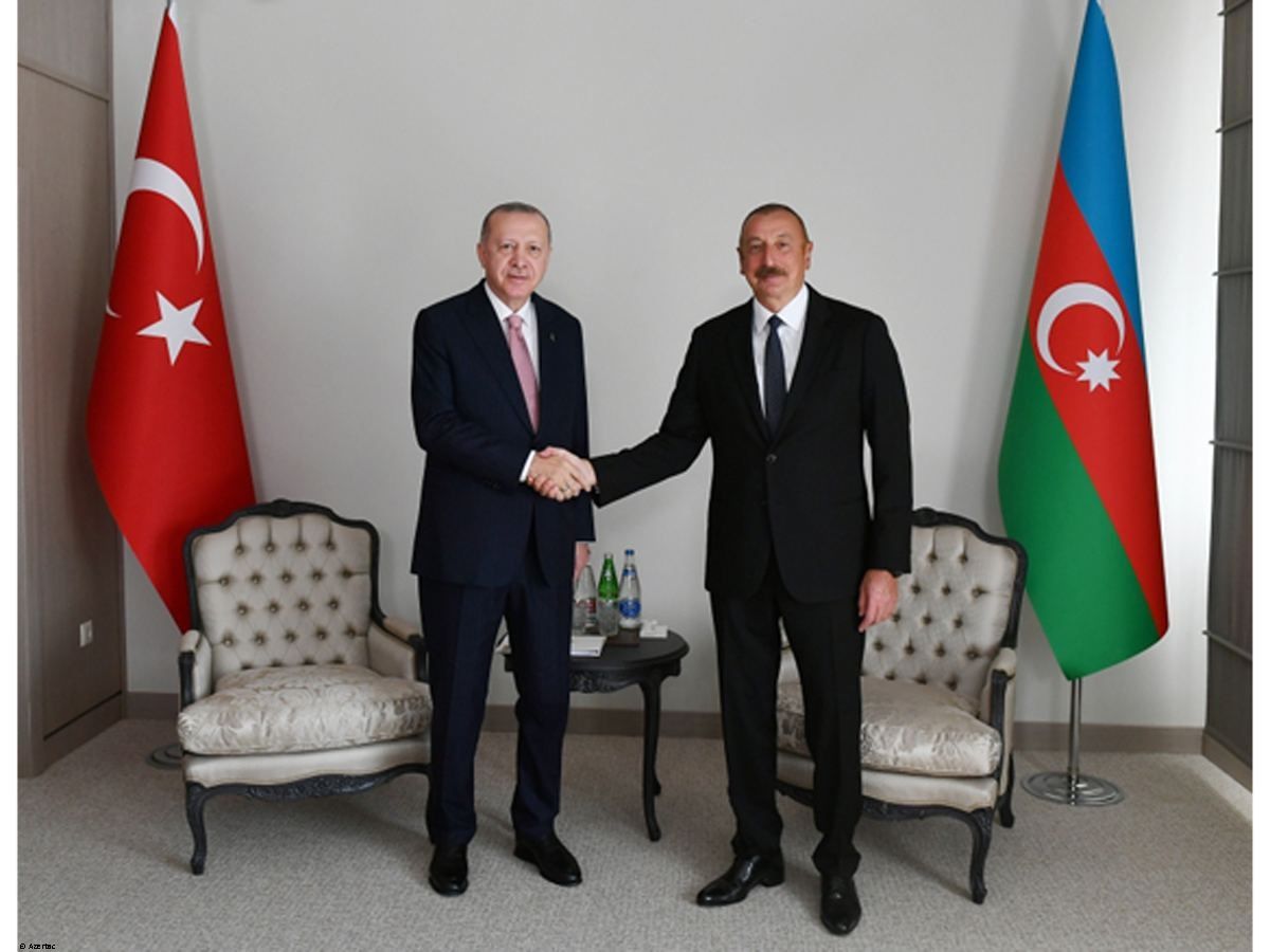 Choucha : les présidents azerbaïdjanais et turc se sont entretenus en tête-à-tête