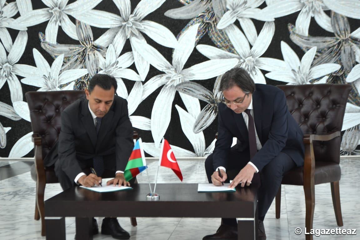 Azerbaïdjan - Turquie : le Centre international du Mugham de Bakou signe un mémorandum de coopération avec l'Institut Yunus Emre