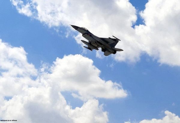 Dans le cadre de l'exercice «Anatolian Eagle - 2021», les pilotes de l'armée de l'Air azerbaïdjanaise ont mis au point des actions pour identifier et détruire une cible aérienne d'un ennemi conventionnel