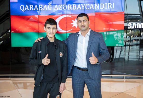 Quatre autres militaires azerbaïdjanais sont rentrés de Turquie après des traitements médicaux