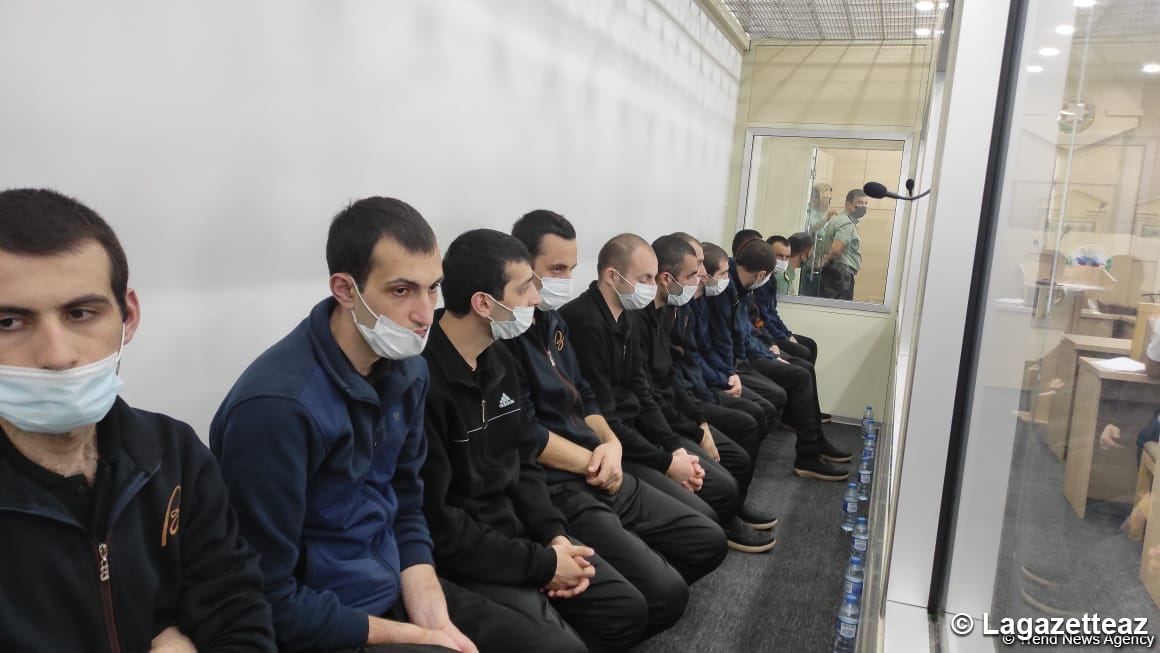 Treize autres membres d'un groupe armé arménien condamnés à Bakou