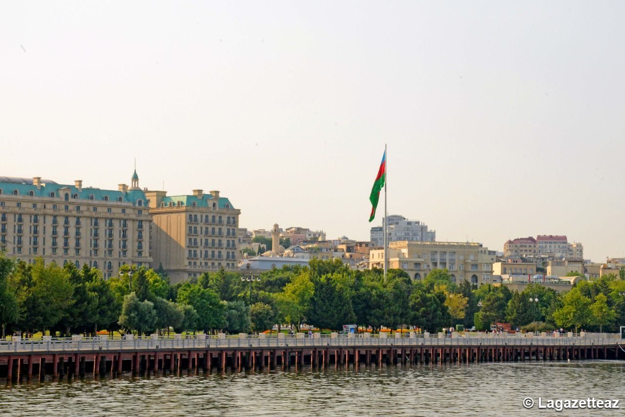 Photo reportage du Boulevard maritime de Bakou (Azerbaïdjan)