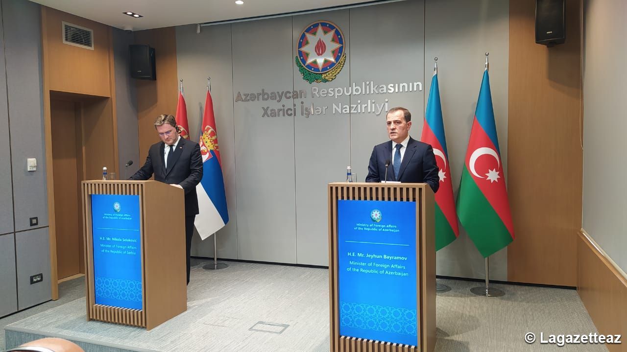 Les ministres des Affaires étrangères de l'Azerbaïdjan et de Serbie tiennent une conférence de presse conjointe à Bakou (En direct)