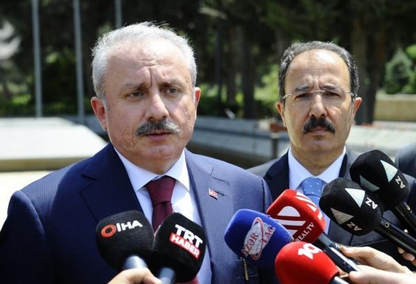 Il existe une unité, une amitié et une fraternité particulières entre la Turquie, le Pakistan et l'Azerbaïdjan, dit le président du Parlement turc