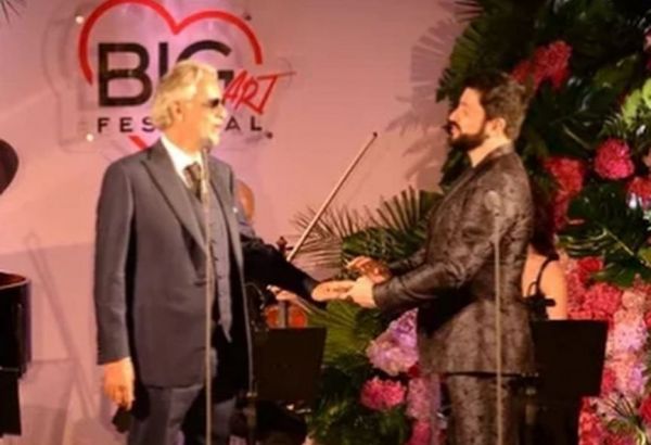 Italie : l'artiste azerbaïdjanais Yusif Eyvazov s'est produit lors d'un concert avec le ténor de renommée mondiale Andrea Bocelli