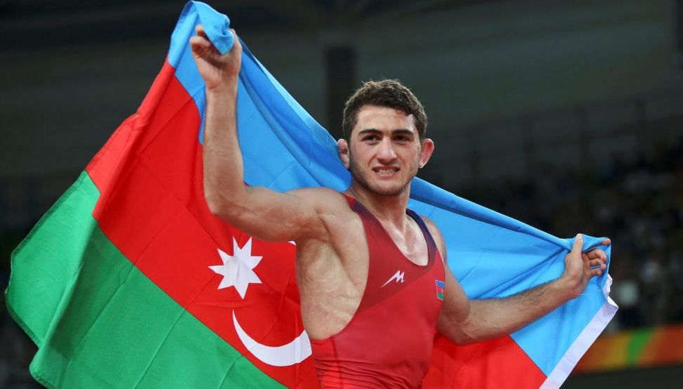 Le lutteur Hadji Aliyev remporte une médaille d'argent pour l'Azerbaïdjan aux Jeux Olympiques de Tokyo