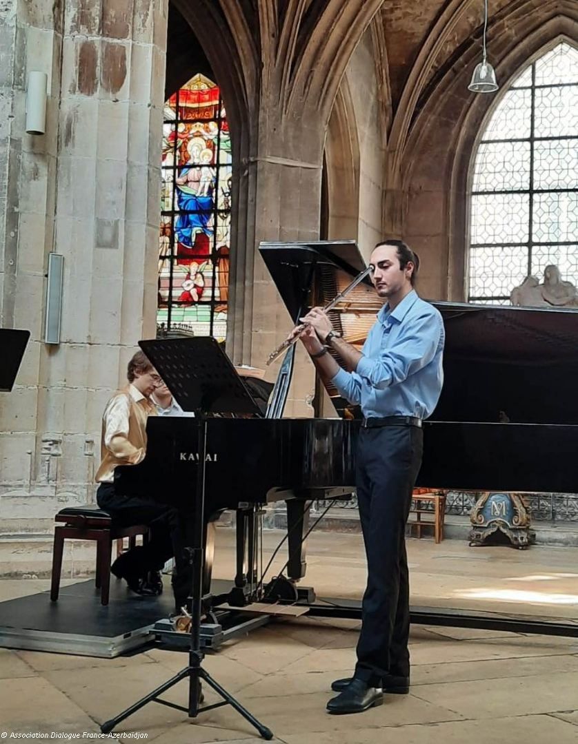 Concert du talentueux flûtiste azerbaïdjanais Agarahim Gouliyev à Paris