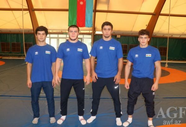 Quatre lutteurs azerbaïdjanais atteignent les demi-finales des Championnats du monde en Russie