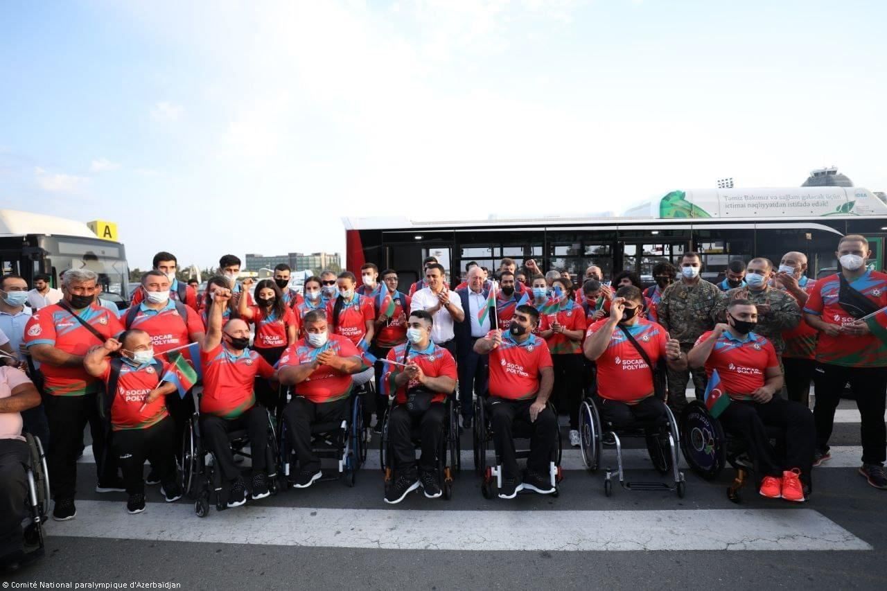 L'équipe paralympique azerbaïdjanaise se rend à Tokyo
