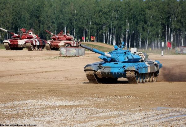 Les tankistes azerbaïdjanais entament leur première course dans la compétition « Biathlon de chars » à Moscou