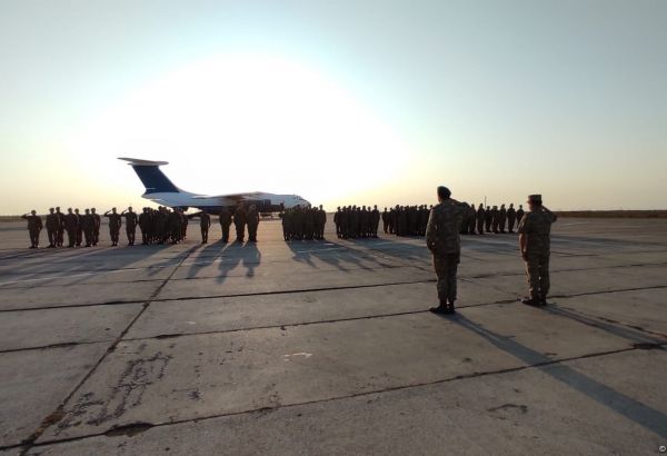 Les soldats de la paix azerbaïdjanais regagnent leur pays après avoir accompli leur mission en Afghanistan