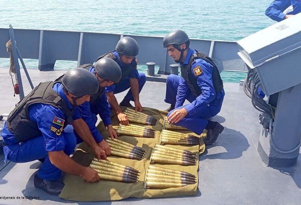 Le personnel de la Marine azerbaïdjanaise remporte une étape de la compétition « Coupe de la mer » en Iran