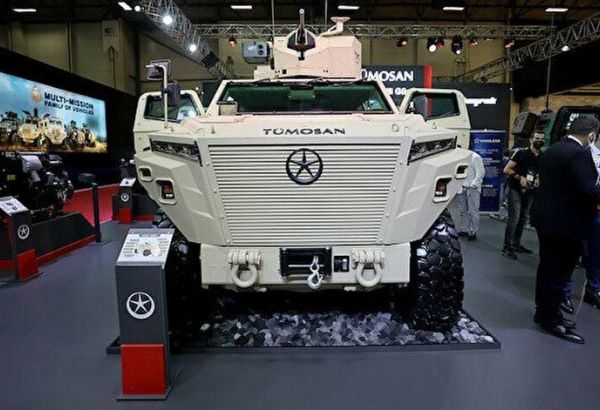 La Turquie présente son tout dernier véhicule blindé national