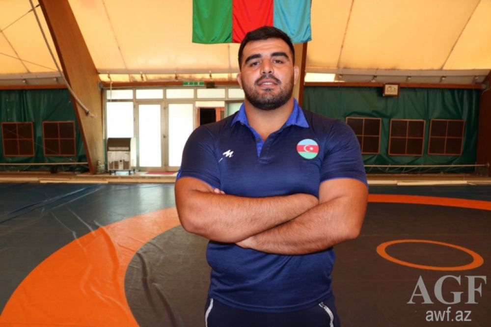 Un lutteur azerbaïdjanais remporte une médaille de bronze aux championnats du monde à Rome