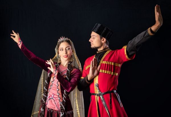 Le groupe de musique azerbaïdjanais «Nakhish» participe à un festival international en Russie