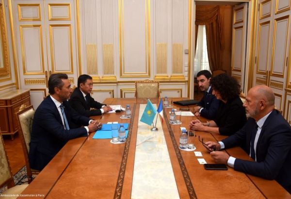 L'Ambassadeur du Kazakhstan en France a discuté du développement du partenariat stratégique kazakhstano-français avec la fondatrice de la société TERRANOVA