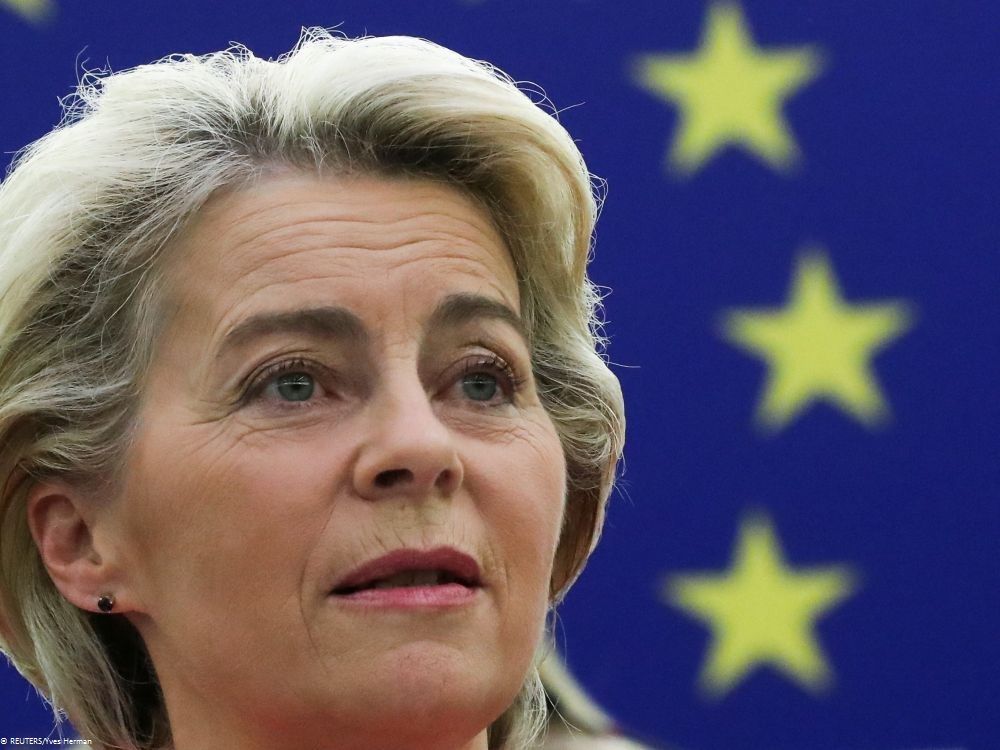 Sous-marins: La France traitée de manière "inacceptable", selon Ursula Von der Leyen