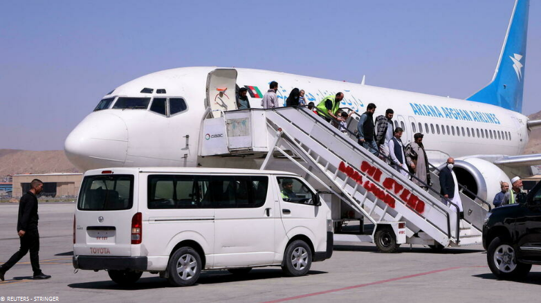 Afghanistan : les talibans appellent au retour des vols internationaux à Kaboul
