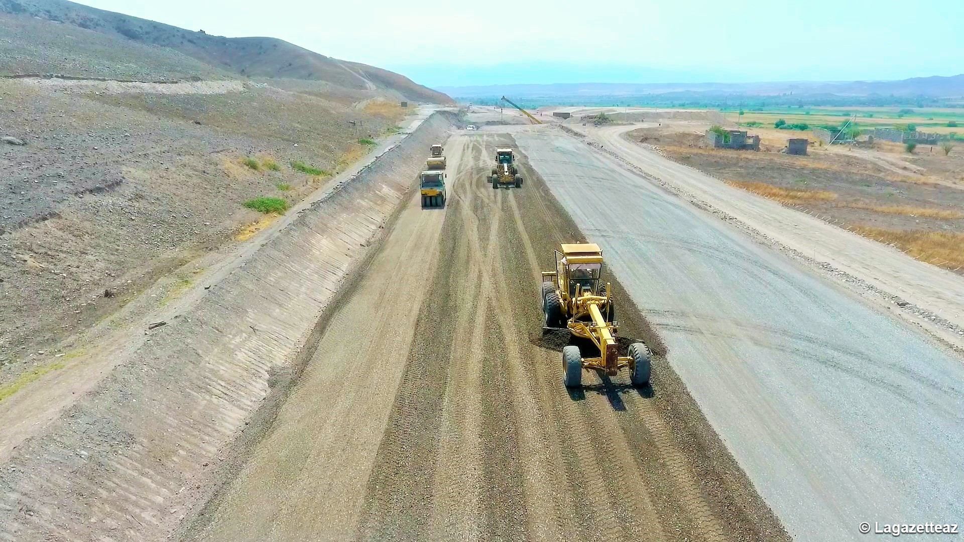 L'Azerbaïdjan poursuit la construction de routes dans ses territoires libérés à un rythme accéléré