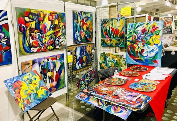 Des œuvres d'une artiste azerbaïdjanaise exposées à l'Hôtel de Ville de Boulogne-Billancourt en France