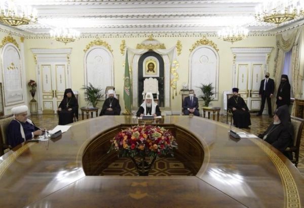 Les chefs religieux de l'Azerbaïdjan, de la Russie et de l'Arménie se rencontrent à Moscou