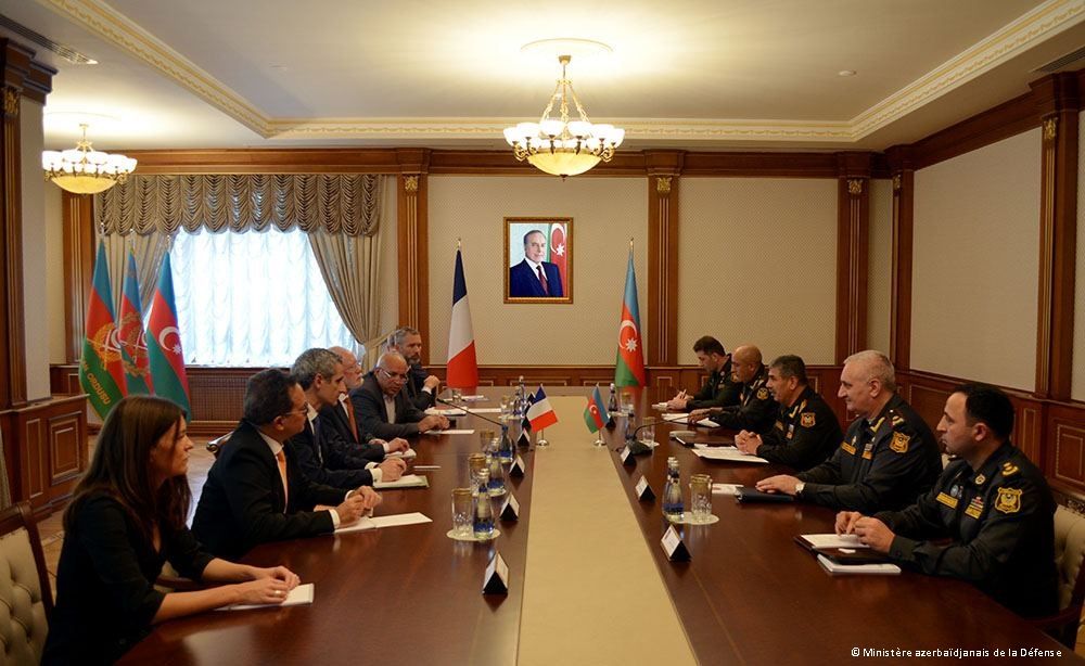 La Commission nationale française pour l'élimination des mines antipersonnel exprime sa volonté de fournir l'assistance nécessaire dans le cadre du déminage des territoires azerbaïdjanais libérés