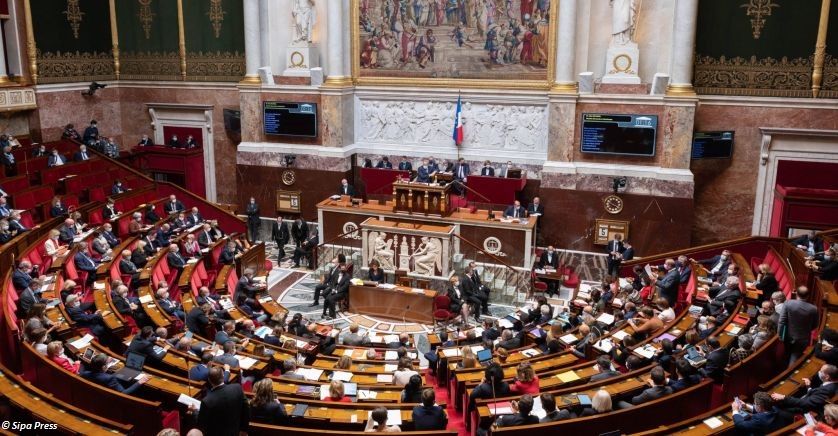 L'ASSEMBLÉE NATIONALE DONNE SON FEU VERT AU PROLONGEMENT  DU PASS SANITAIRE JUSQU'EN JUILLET 2022