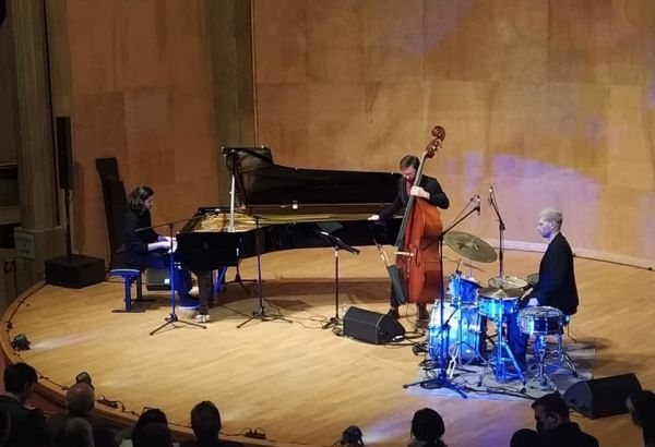 CONCERT DU PIANISTE  AZERBAÏDJANAIS ISFAR SARABSKI SALLE CORTOT A PARIS