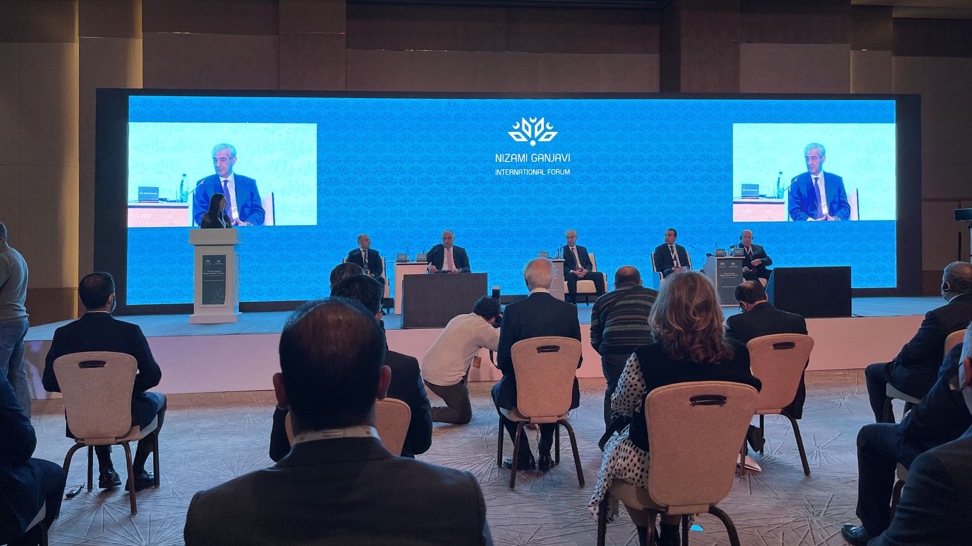 LE FORUM INTERNATIONAL NIZAMI GANJAVI VIENT DE S’ACHEVER À BAKOU, AZERBAÏDJAN.
