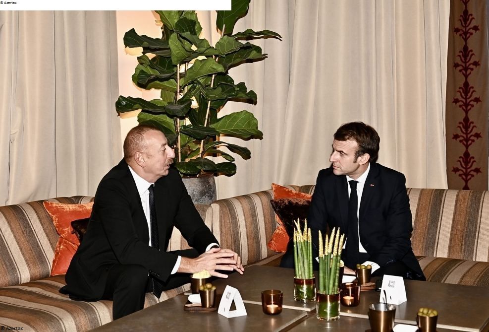 À l'initiative du président français, une réunion informelle entre le président azerbaïdjanais et le premier ministre arménien a eu lieu à Bruxelles - Gallery Image