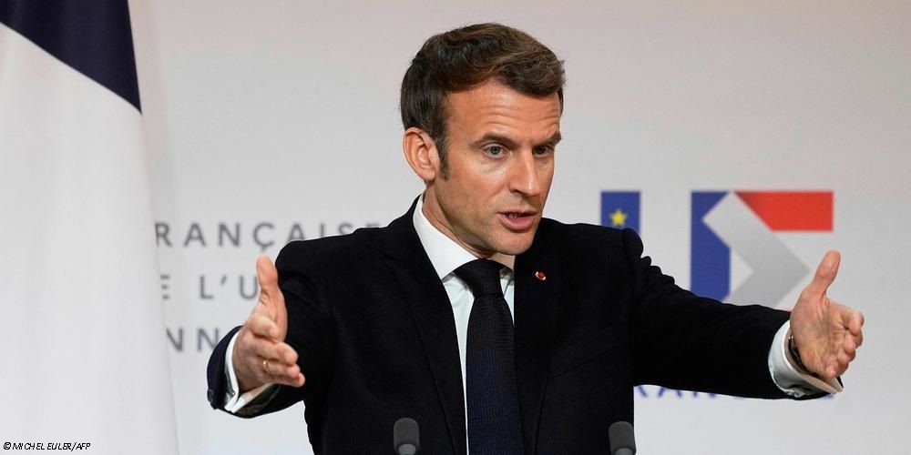«EMMERDER LES NON-VACCINÉS» : MACRON DIT "ASSUMER" TOTALEMENT SES PROPOS CONTROVERSÉS
