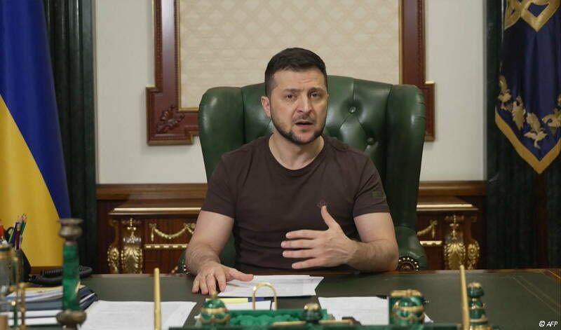 ZELENSKY PRÊT À PARLER DONBASS ET CRIMÉE AVEC POUTINE CONTRE LA FIN DES HOSTILITÉS