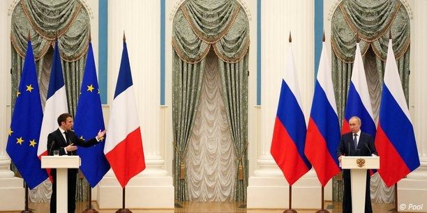 POUTINE FÉLICITE MACRON ET LUI SOUHAITE DU "SUCCÈS" ET UNE "BONNE SANTÉ"