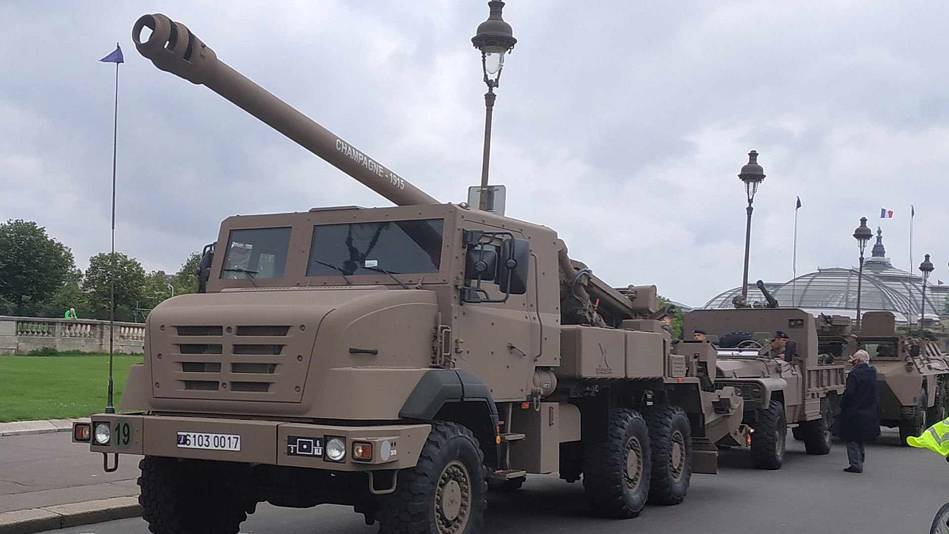 LA FRANCE A LIVRÉ DES MISSILES MILAN ET DES CANONS CAESAR À L'UKRAINE