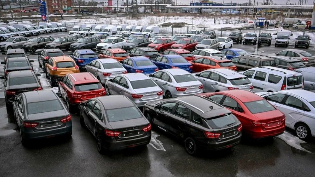 GUERRE EN UKRAINE : RENAULT QUITTE LA RUSSIE. MOSCOU DEVIENT PROPRÉTAIRE DE SES ACTIFS