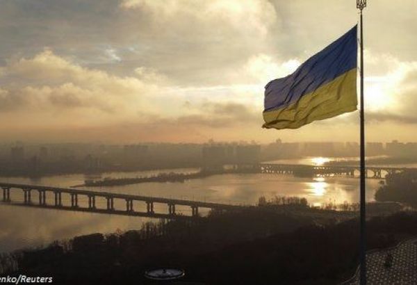 WASHINGTON MUSCLE SON AIDE MILITAIRE À L'UKRAINE AVEC DES LANCE-ROQUETTES PERFECTIONNÉS