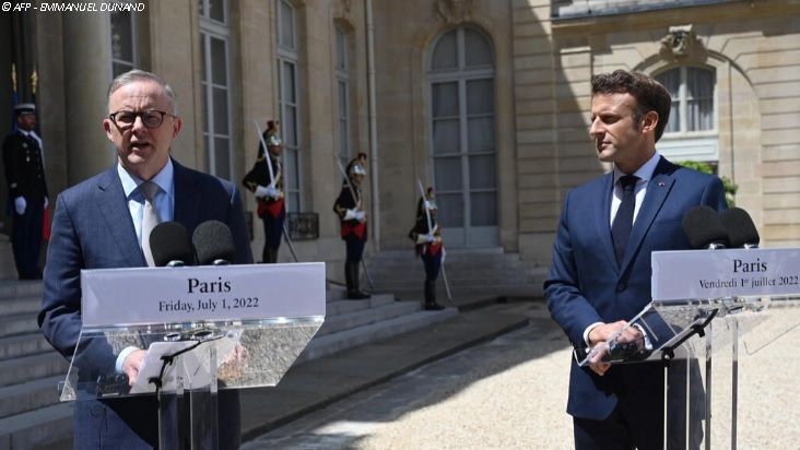 RELATIONS FRANCO-AUSTRALIENNES : MACRON ET ALBANESE VEULENT REBÂTIR LA "CONFIANCE"