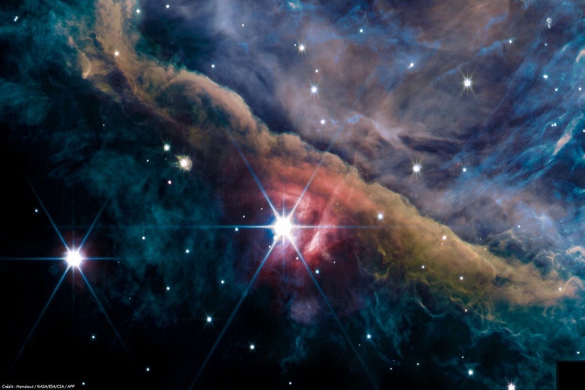 DES IMAGES SPECTACULAIRES DE LA NÉBULEUSE ORION SAISIES PAR LE TÉLESCOPE JAMES WEBB