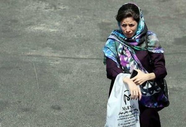 IRAN : LA FRANCE CONDAMNE L'ARRESTATION ET LA MORT D'UNE JEUNE FEMME