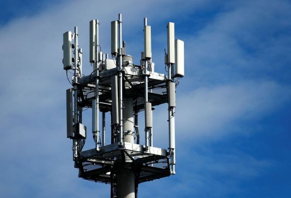 L'EUROPE ENVISAGE DES COUPURES DE RÉSEAUX DE TÉLÉPHONIE