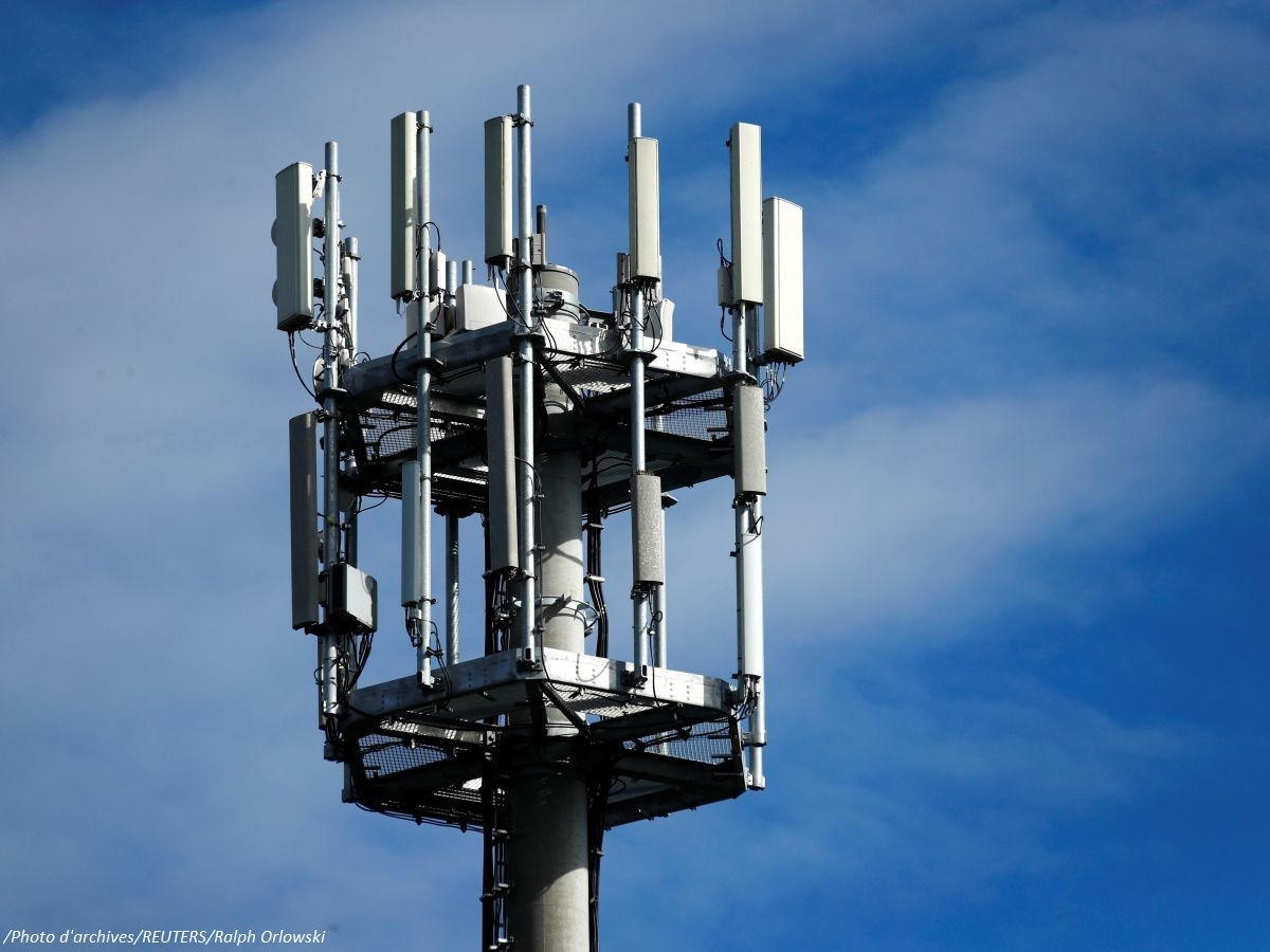 L'EUROPE ENVISAGE DES COUPURES DE RÉSEAUX DE TÉLÉPHONIE