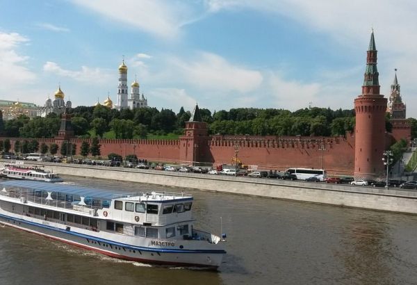 LA RUSSIE DÉTIENT UN ANCIEN EMPLOYÉ DE L'AMBASSADE DES ÉTATS-UNIS
