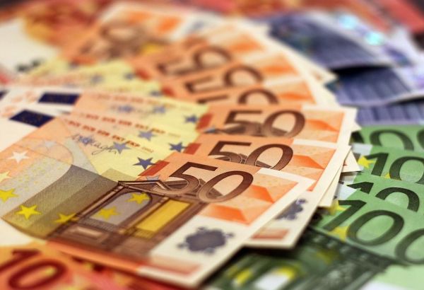 LA RÉCESSION HIVERNALE DE LA ZONE EURO MENACE ALORS QUE L'INFLATION S'ACCROCHE